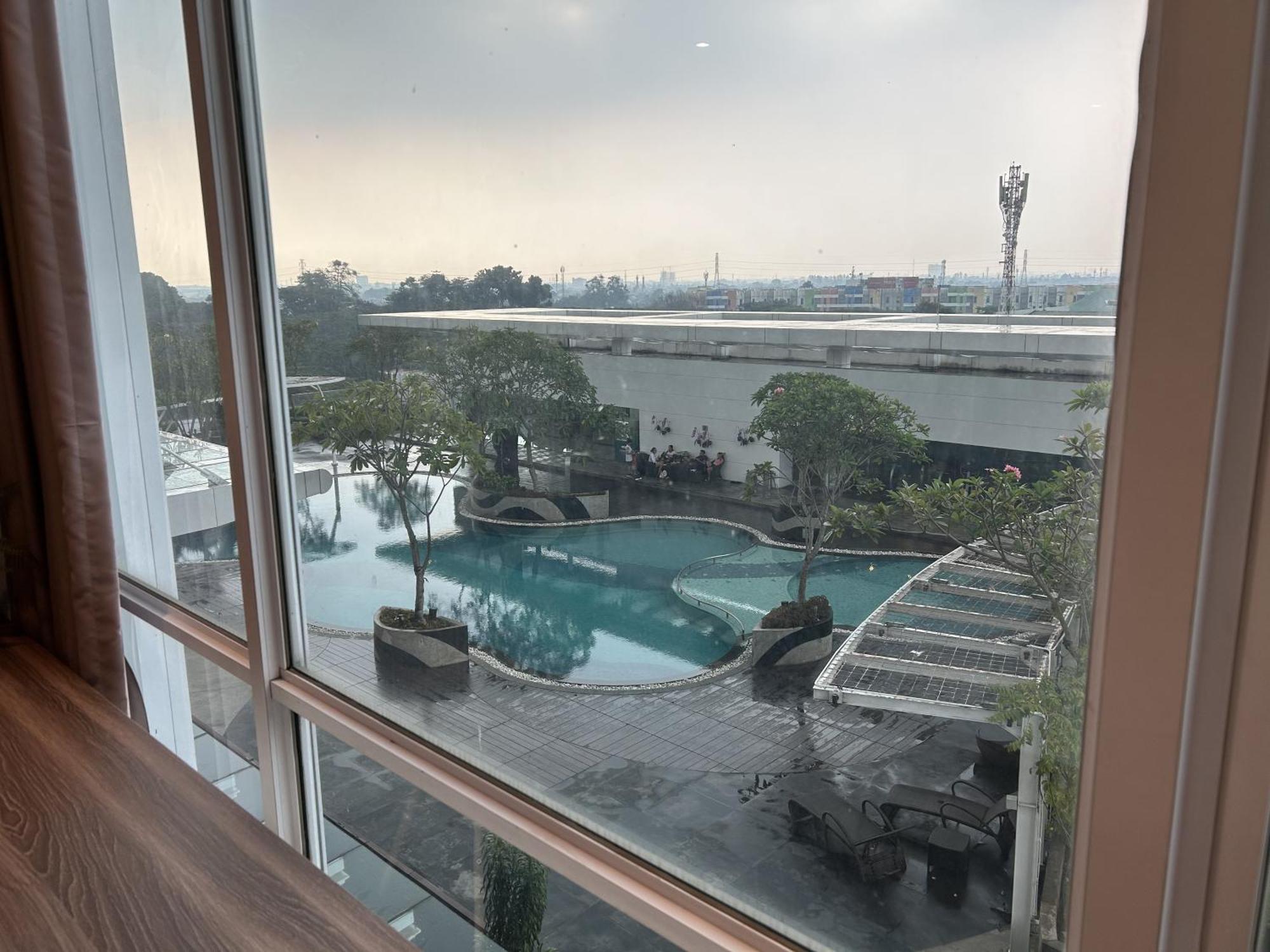 U Residence 2 Studio Apartment Pool View Тангеранг Екстер'єр фото